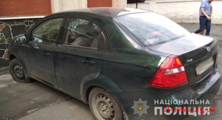 У райцентрі Житомирщини поліція виявила автомобіль, розшукуваний в іншій області