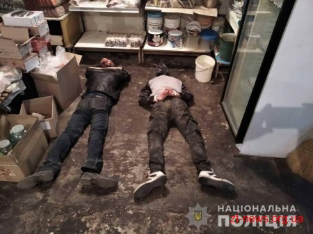 У Новоград-Волинському поліцейські охорони затримали у магазині нічних «відвідувачів»