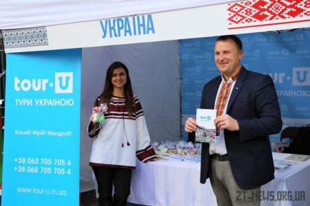 На Михайлівській розпочався ярмарок, де продають білоруську та українську продукцію