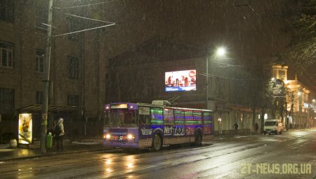 В новорічну ніч у Житомирі тролейбуси їздитимуть до 3 години