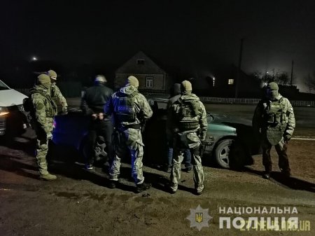 На Житомирщині оперативники затримали групу гастролерів-домушників