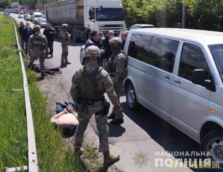 Житомирські оперативники затримали міжрегіональну групу угонщиків престижних авто