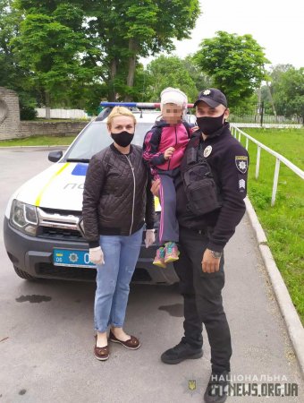 На Житомирщині поліцейські врятували жінку, яка хотіла разом із донькою покінчити життя самогубством