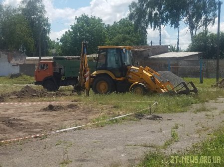 Віталій Бунечко оглянув реконструкцію стадіону у Чуднові та разом із силовиками зустрівся з громадами 3 районів