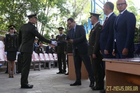 170 курсантів Житомирського військового інституту завершили навчання та отримали звання лейтенантів