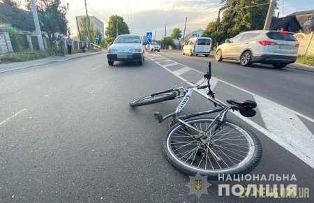 11-річний велосипедист потрапив під колеса автомобіля на Параджанова