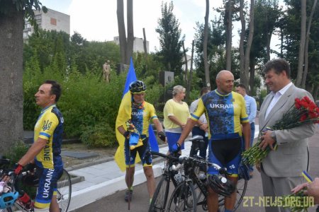 Учасники ветеранського велопробігу відвідали Житомир