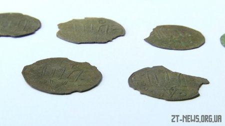 На Житомирщині знайшли 32 старовинні срібні монети