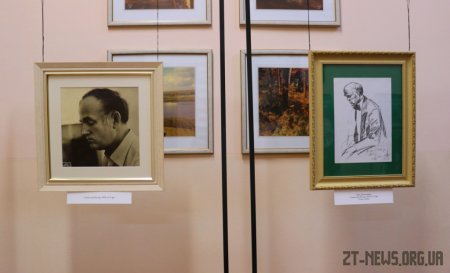 У Музичній школі Святослава Ріхтера представили унікальні картини