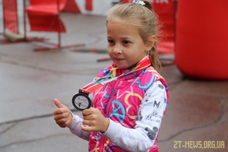 Спортивні вихідні у Житомирі - ярмарок спорту, фітнес день та Космічний Нова Пошта Напівмарафон