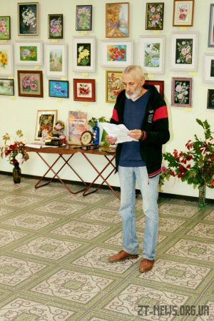 До Міжнародного дня людей похилого віку у Житомирі відкрилась виставка «Барви душі»