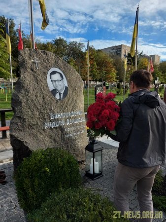 У Житомирі висадили 28 дубів в пам'ять про загиблих військових