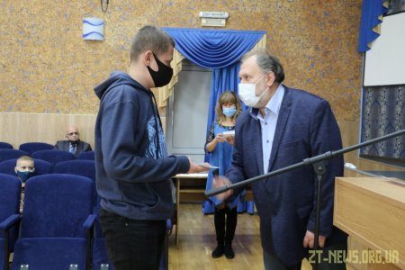 Юні обдарування Житомира отримали стипендії міського голови