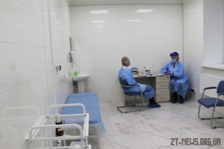 Нова амбулаторія на Покровській вже обслуговує перших пацієнтів