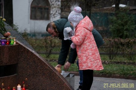 Житомиряни вшанували пам'ять жертв голодоморів