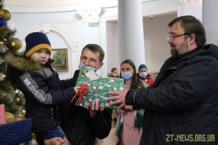 У Житомирі провели соціальну акцію «Різдво в коробці»