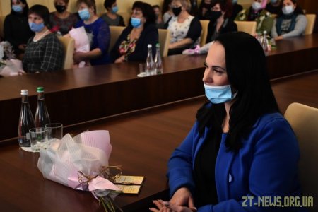 25 жінок Житомирщини отримали почесне звання «Мати-героїня»