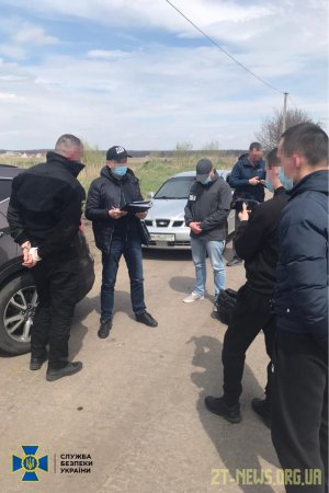 На Житомирщині СБУ викрила на корупції двох посадовців поліції