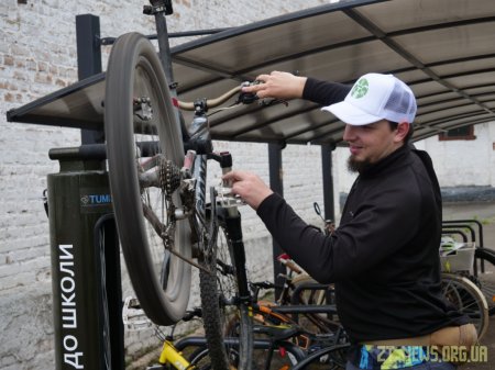 Першу станцію з технічного самообслуговування велосипедів відкрили у Житомирі