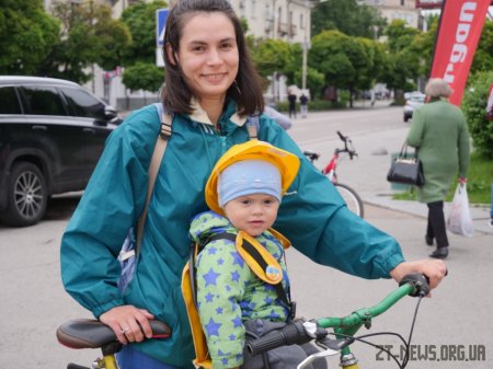 Майже 2 тисячі велосипедистів проїхали вулицями Житомира