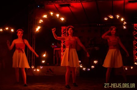 Фотозони, конкурси, театралізоване дійство, фаєр-шоу та дискотека - у Житомирі відсвяткували Івана Купала