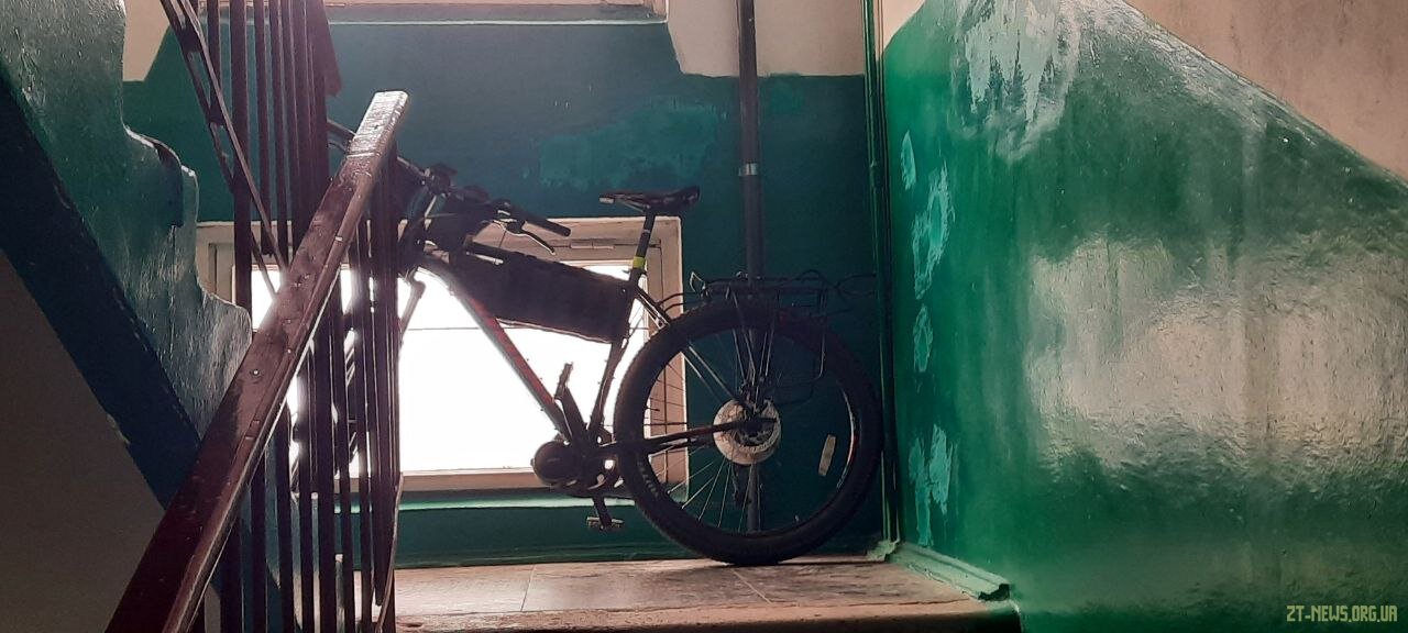 Причетного до крадіжки електровелосипеда викрили у Житомирі