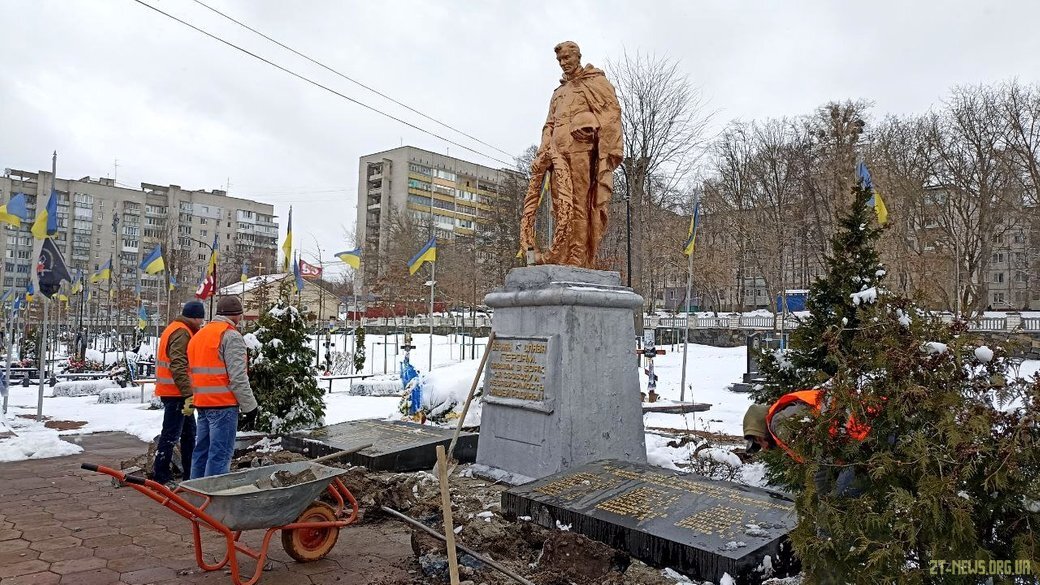 Перенесуть радянського солдата та замінять огорожу: які зміни чекають на Смолянське військове кладовище