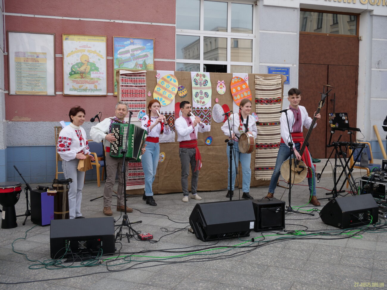 На головній пішохідній вулиці Житомира відбувся фестиваль «Великоднє мереживо»