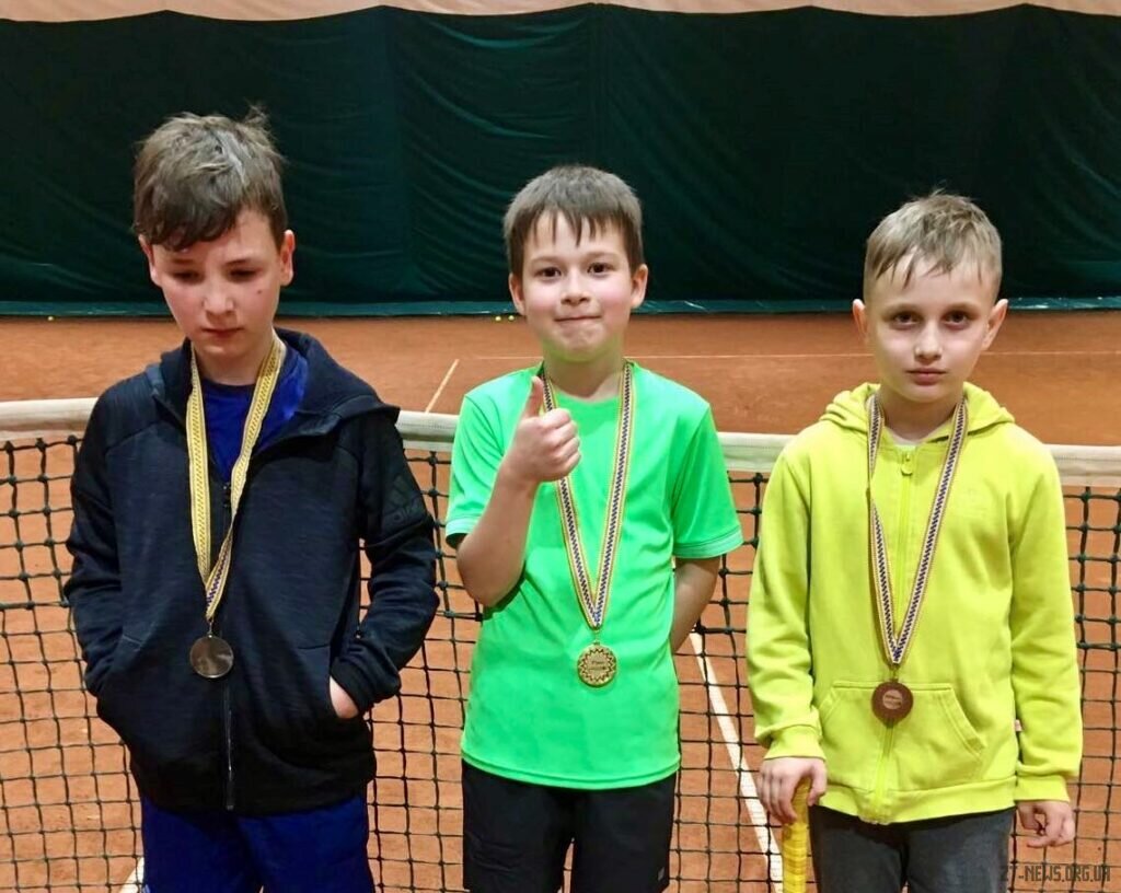 Юні тенісисти з Коростеня вдало виступили на дитячому тенісному турнірі