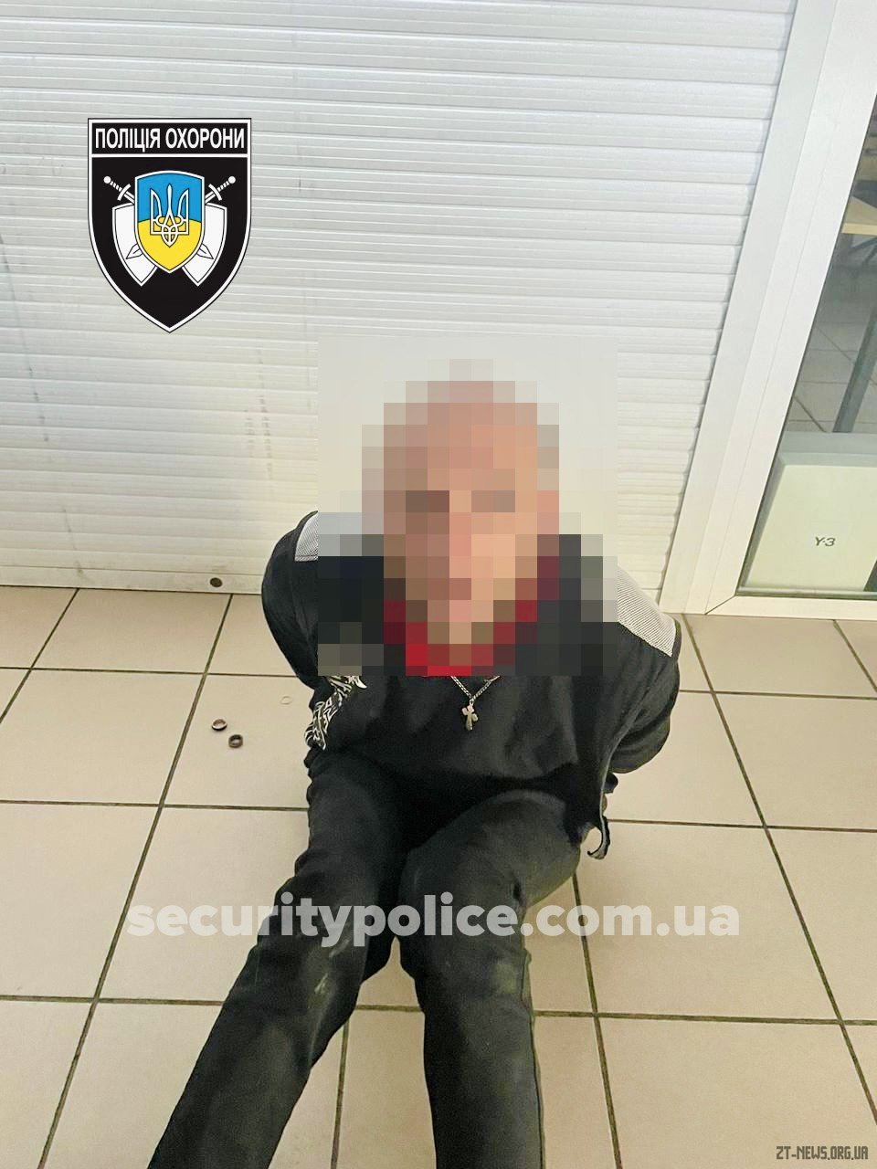 Заховався на ніч у крамниці: у Житомирі поліція охорони затримала причетного до крадіжок чоловіка