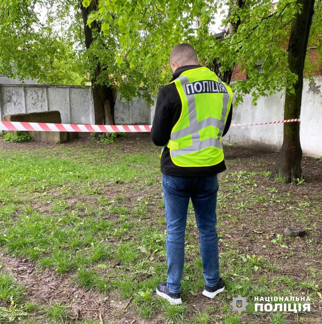 На Житомирщині затримали вчителя за підозрою у вбивстві та пораненні колишніх учнів