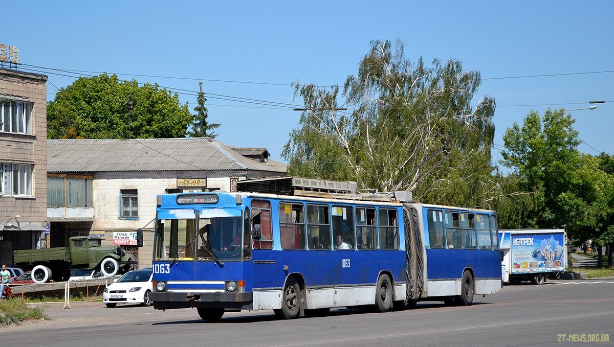Відновлено рух: тролейбус №10 знову курсує через вулицю Східну в обох напрямках